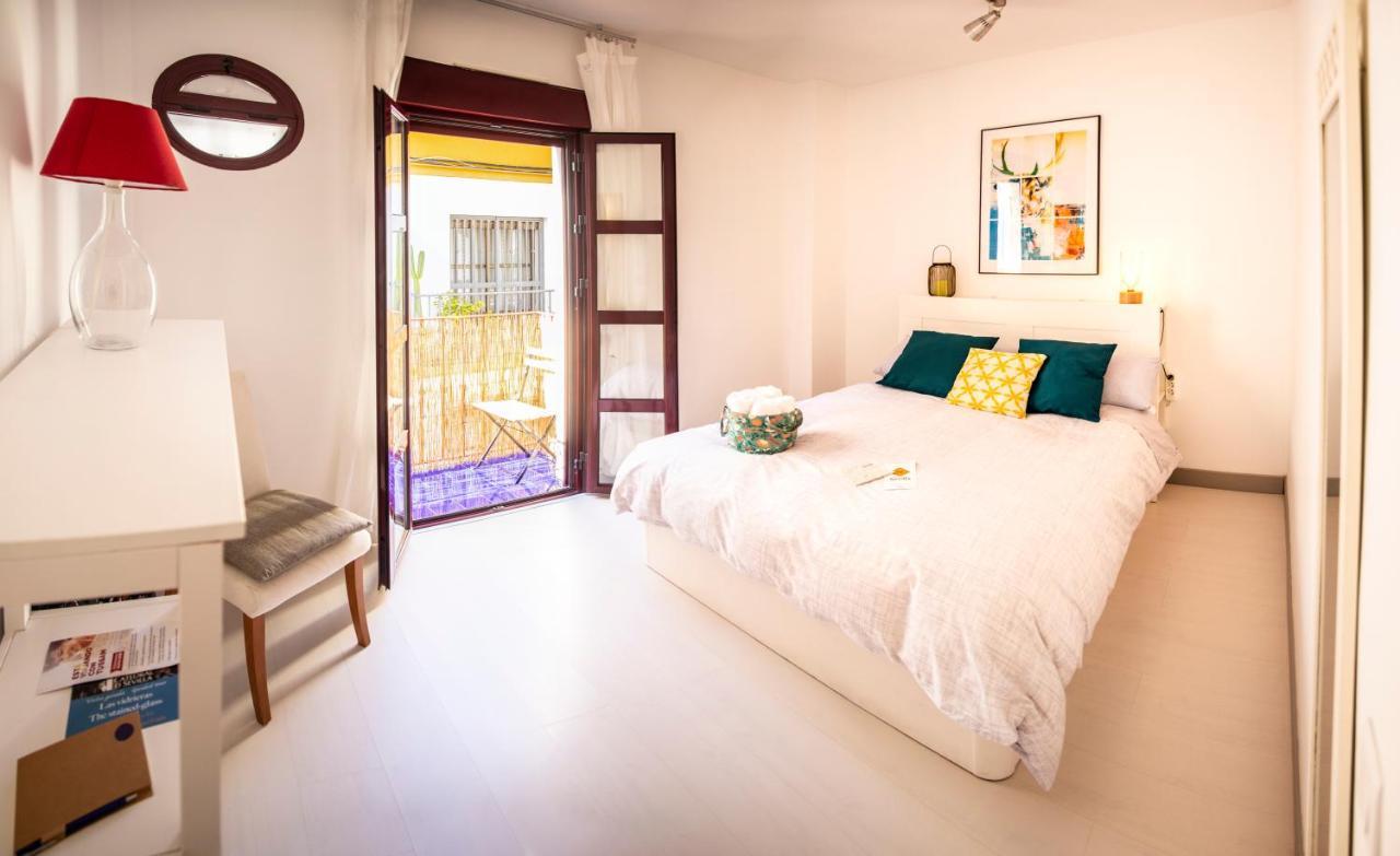 Centuria Macarena, Apartamento Duplex Seville Exterior photo